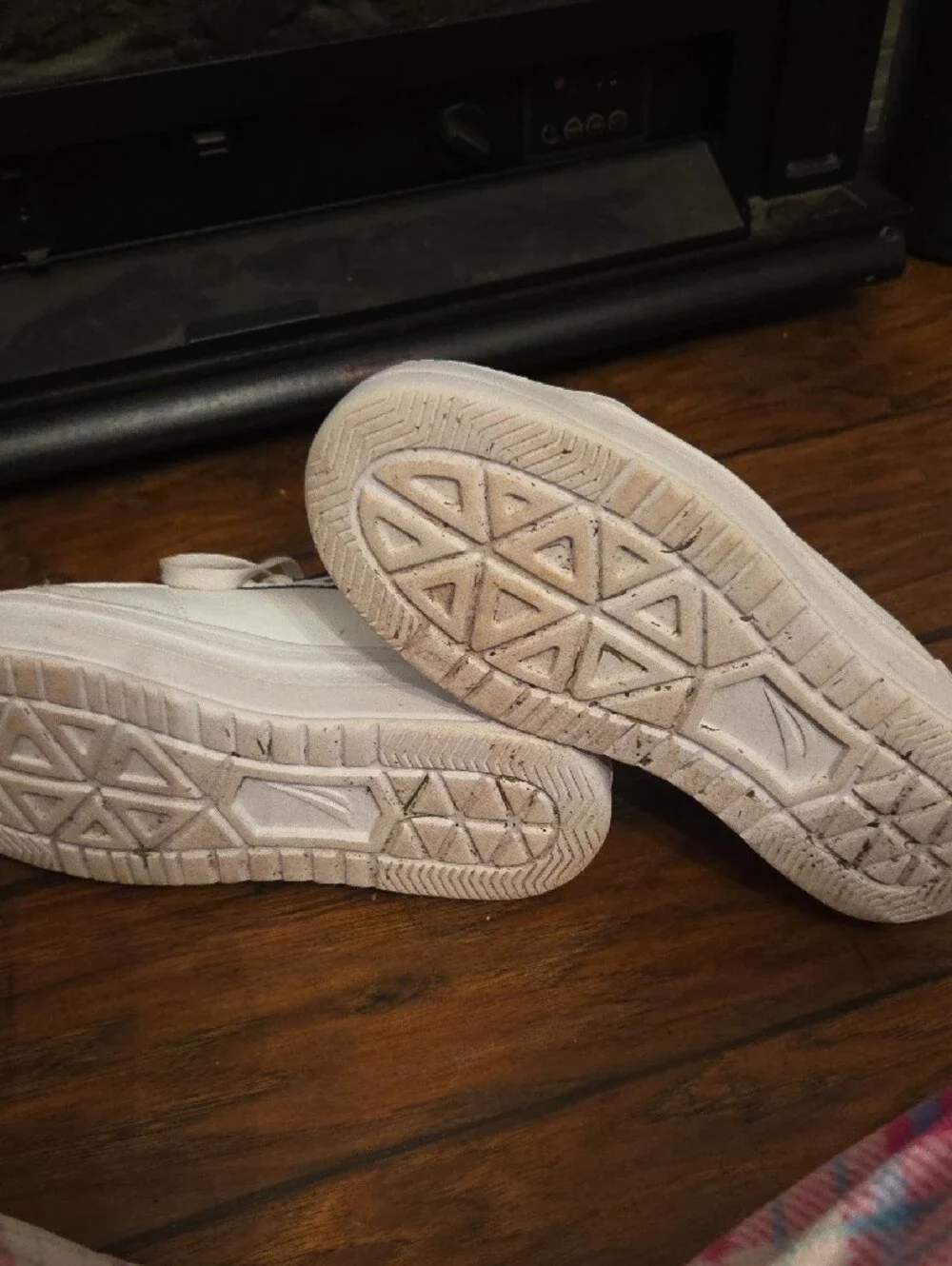 Nautica White and Navy Low-Top Sneakers